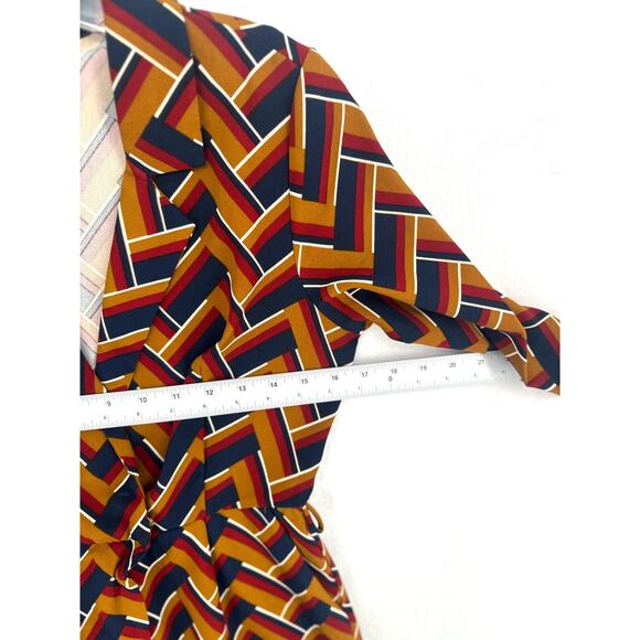 Forever 21 Romper Women Size S Multicolor Short Sleeve Geometric Tie Waist - Picture 12 of 15